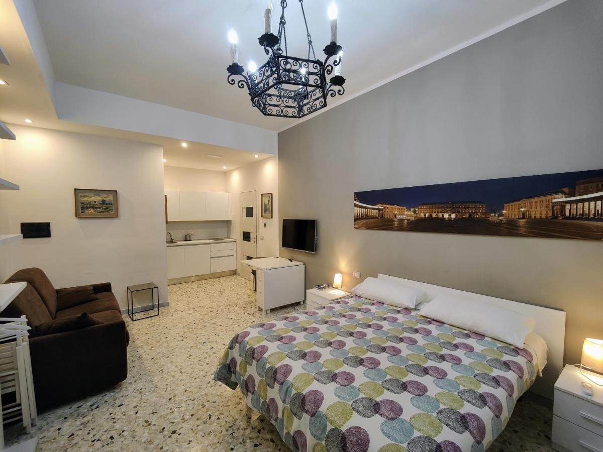 La Dimora Dell'Avvocato Apartment Наполи Екстериор снимка