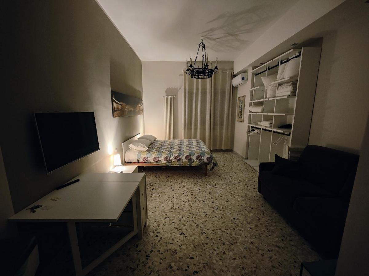 La Dimora Dell'Avvocato Apartment Наполи Екстериор снимка
