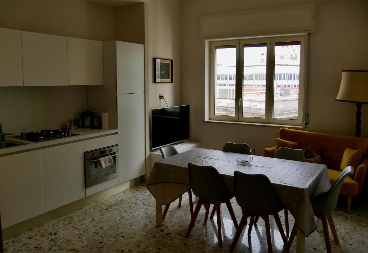 La Dimora Dell'Avvocato Apartment Наполи Екстериор снимка