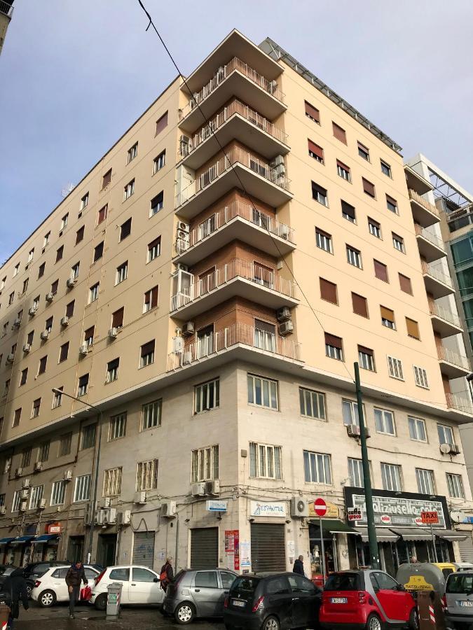La Dimora Dell'Avvocato Apartment Наполи Екстериор снимка